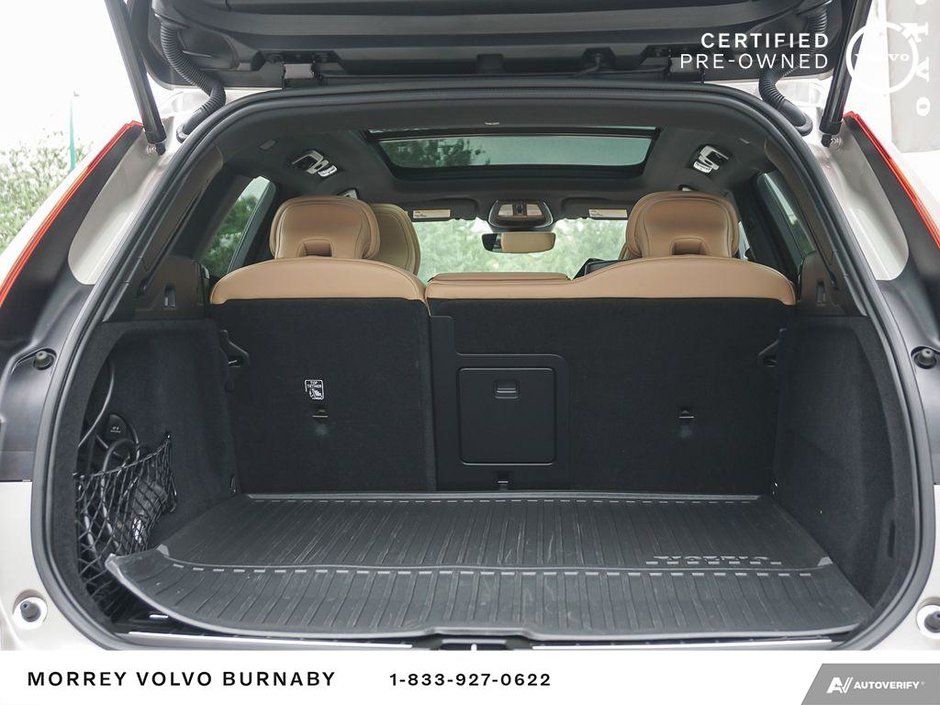 2023 Volvo XC60 Recharge Ultimate | 60KM EV Range | Bowers & Wilkins-12