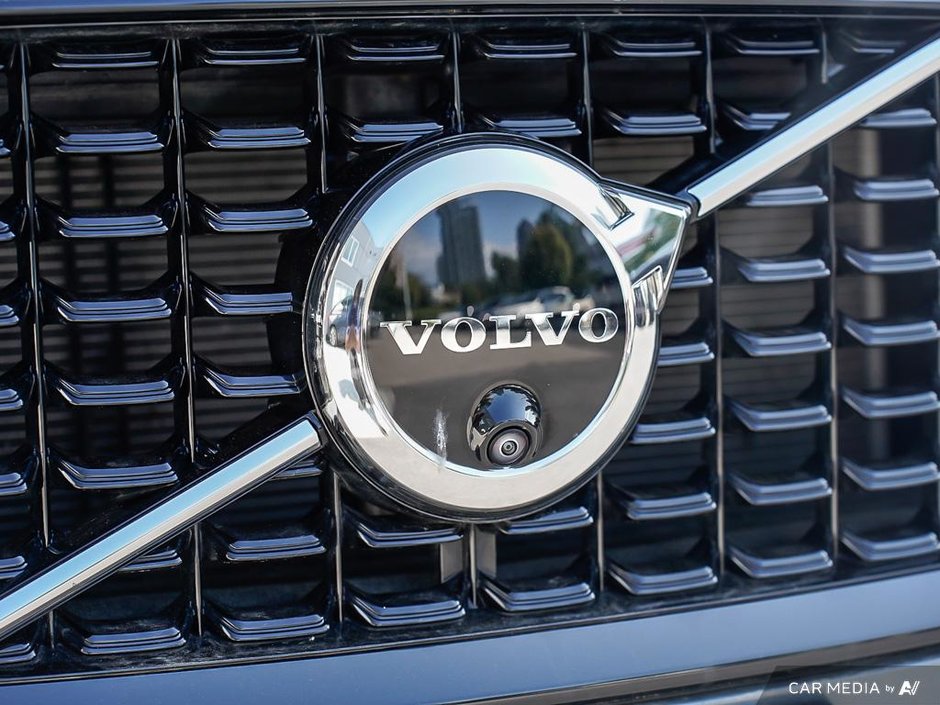 2024 Volvo XC60 Recharge Ultimate | Polestar Optimized | 60KM EV Range-8