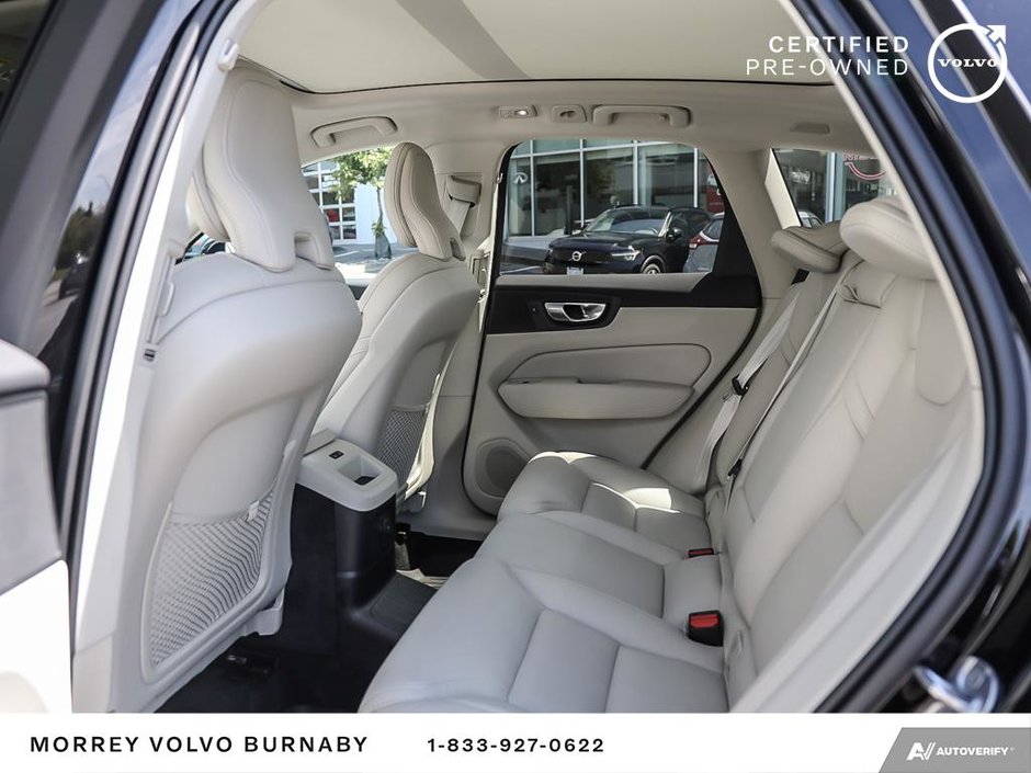 2024 Volvo XC60 Recharge Ultimate | T8 PHEV | 60KM Electric Range-24