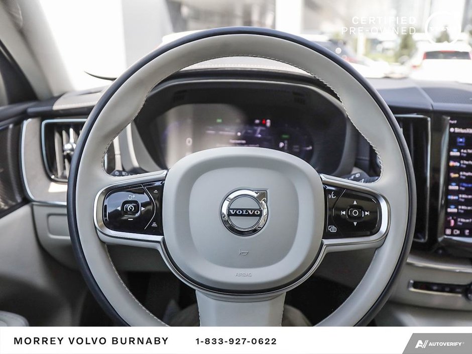 2024 Volvo XC60 Recharge Ultimate | T8 PHEV | 60KM Electric Range-14