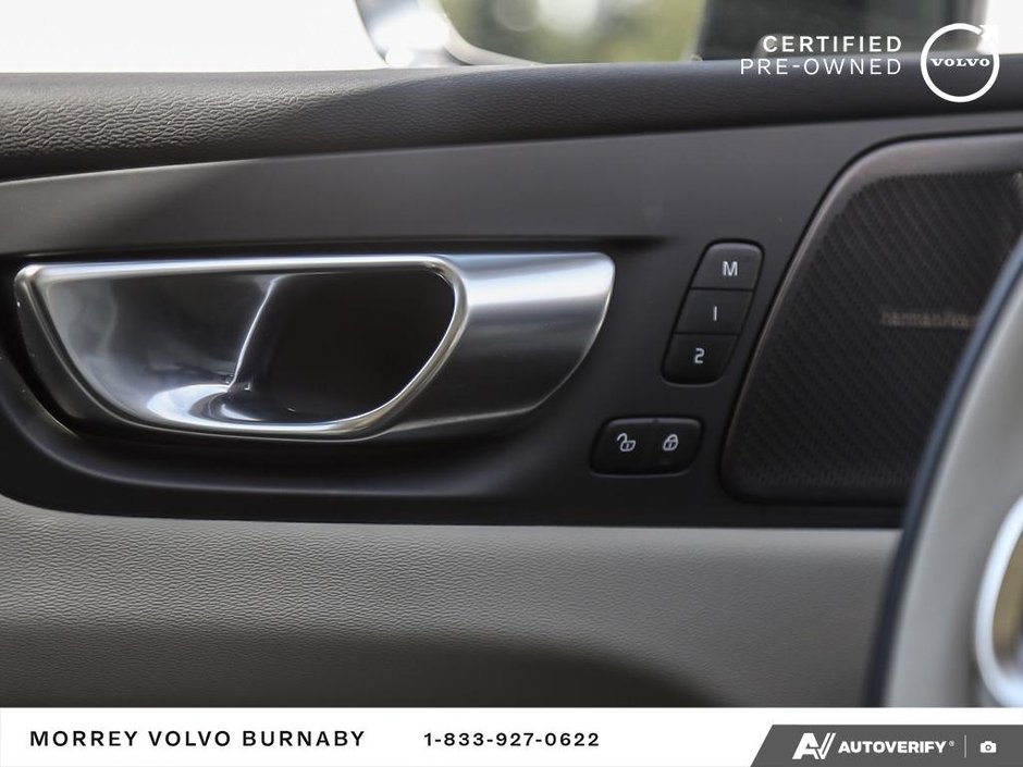 2024 Volvo XC60 Recharge Ultimate | Massage Seats | Running Board-17