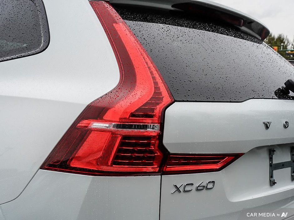 2021 Volvo XC60 R-DESIGN + NO ACCIDENTS-11