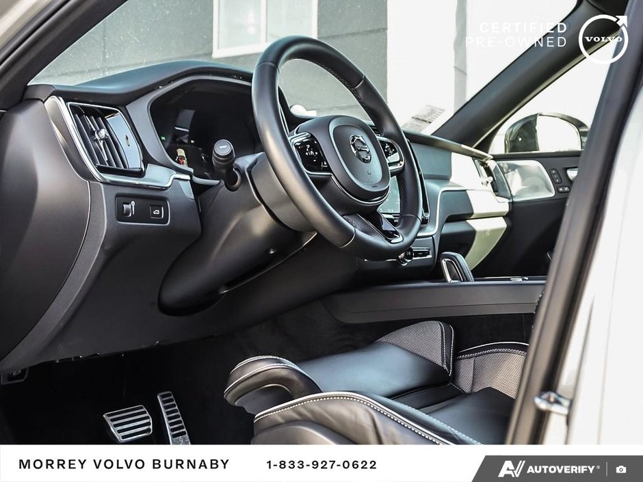 2022 Volvo XC60 R-Design-16