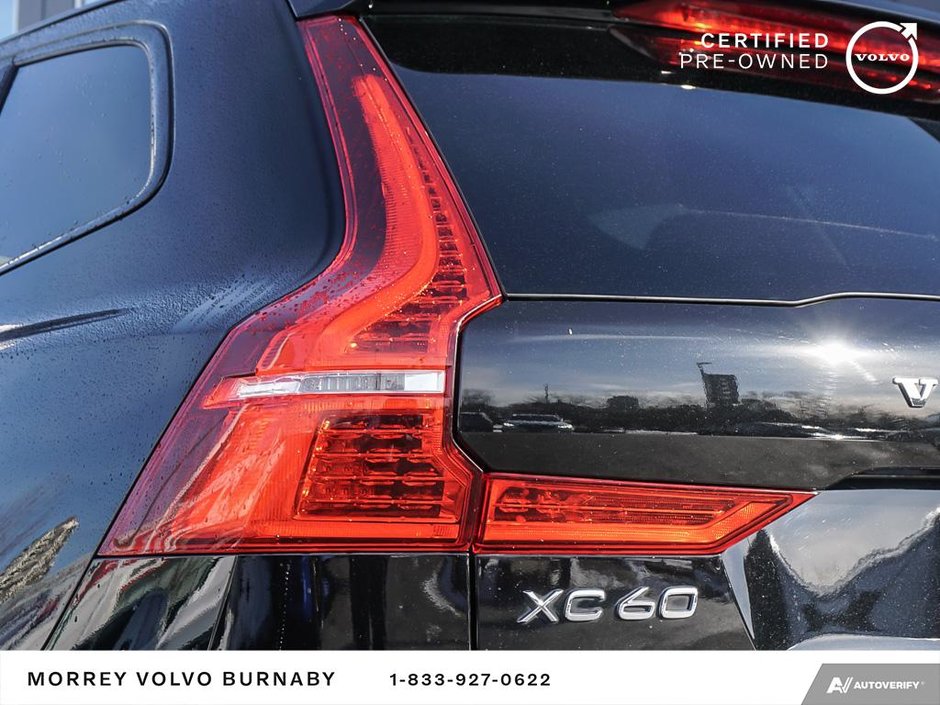 2024 Volvo XC60 ULTIMATE DARK THEME-12