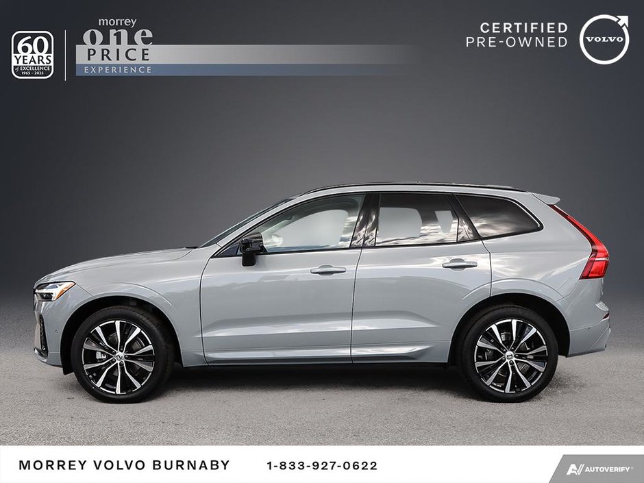 2024 Volvo XC60 Plus Dark Theme-3
