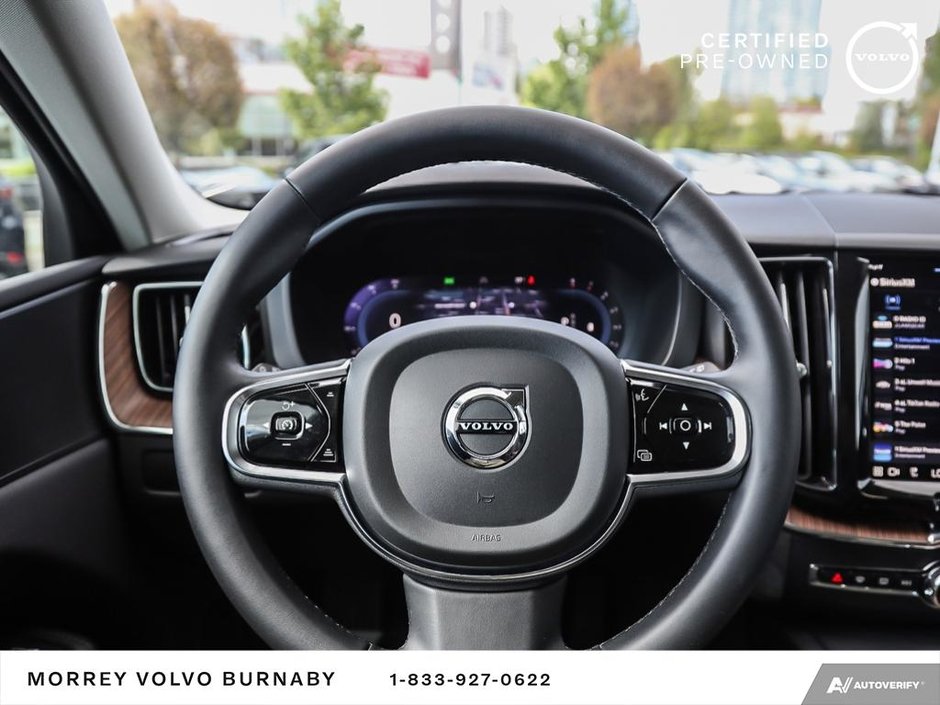 2024 Volvo XC60 Plus Dark Theme-14