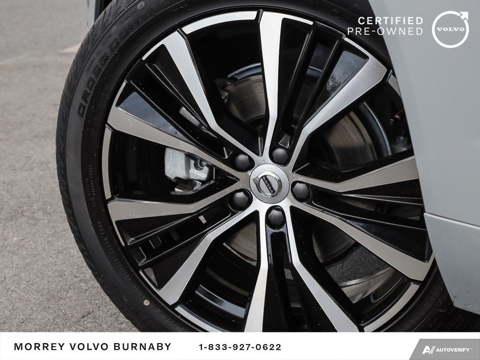2024 Volvo XC60 Plus Dark Theme-6