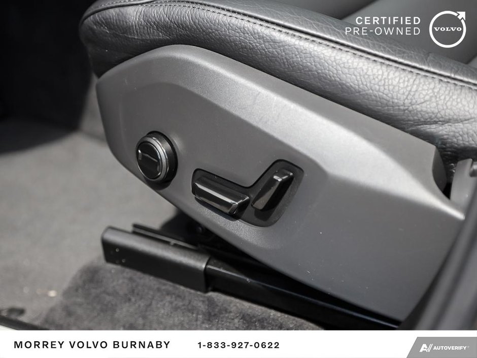 2024 Volvo XC60 Plus Dark Theme-26