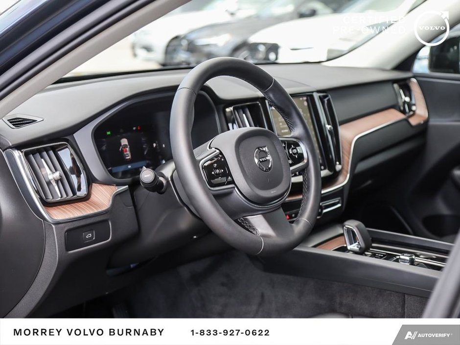 2024 Volvo XC60 Plus Dark Theme-13