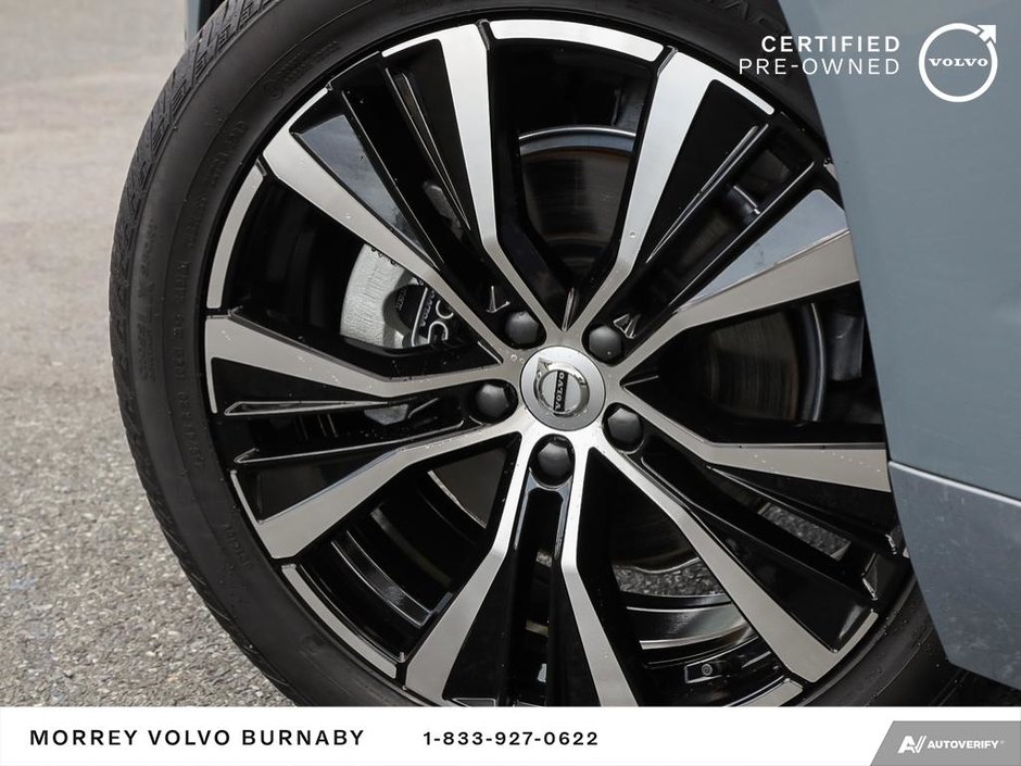 2024 Volvo XC60 Plus Dark Theme-6