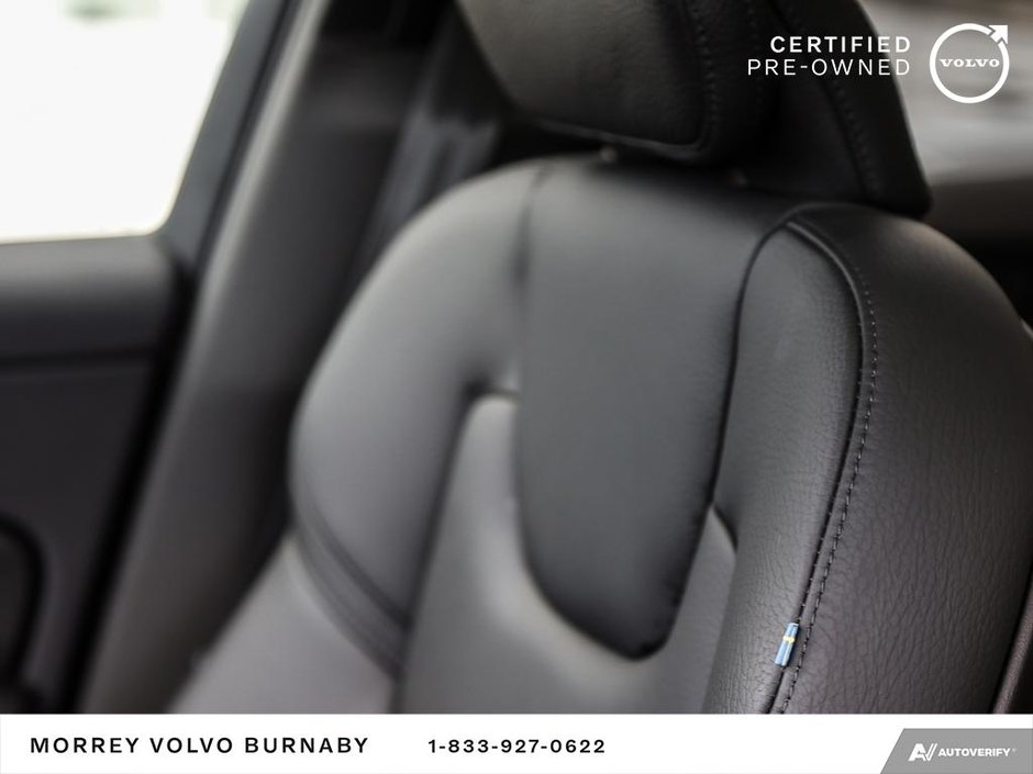 2024 Volvo XC60 Plus Dark Theme-23