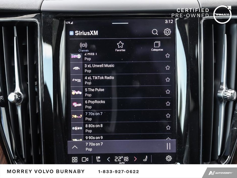 2024 Volvo XC60 Plus Dark Theme-21
