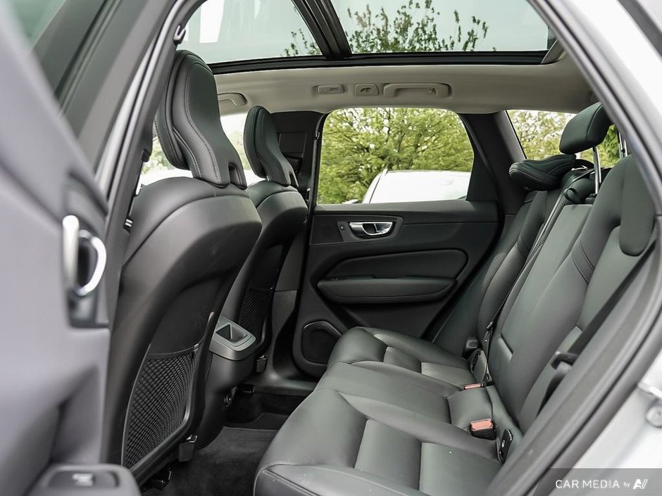2024 Volvo XC60 Plus || 20 RIM UPGRADE || Climate Package-23