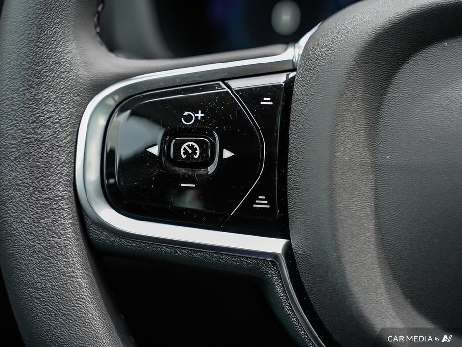 2024 Volvo XC60 Plus || 20 RIM UPGRADE || Climate Package-17