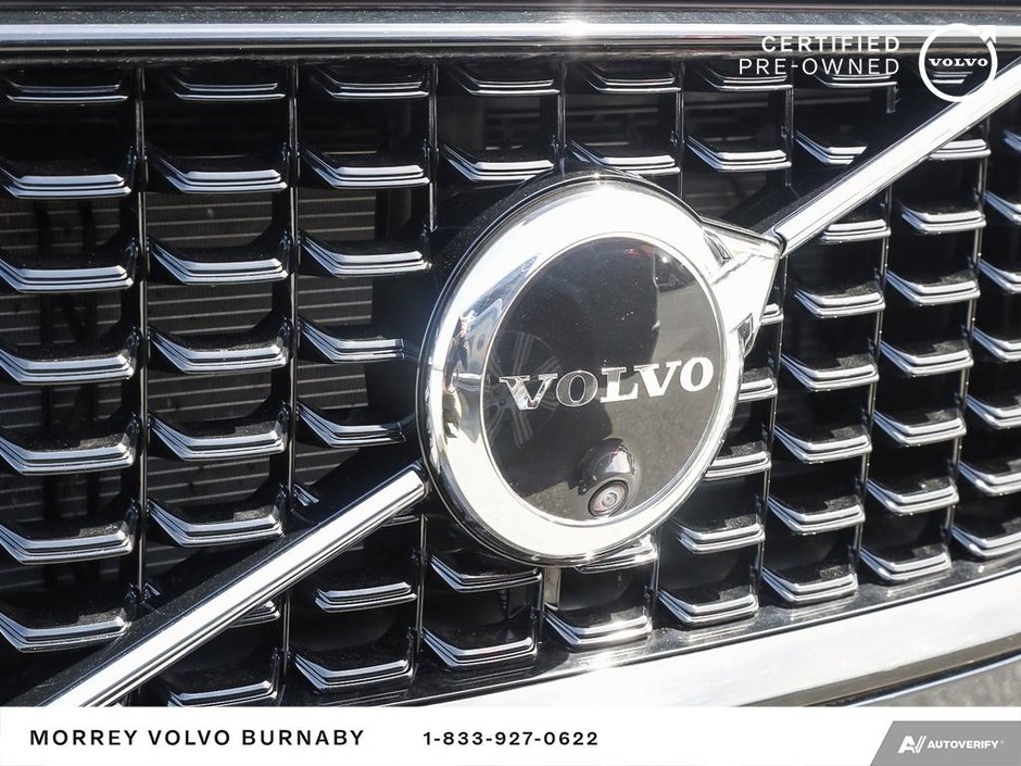 2024 Volvo XC60 Plus | Dark Theme | Rare Denim Blue-9