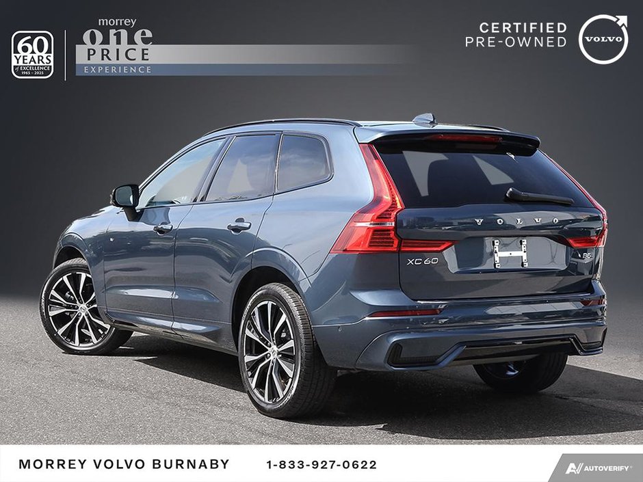 2024 Volvo XC60 Plus | Dark Theme | Rare Denim Blue-4