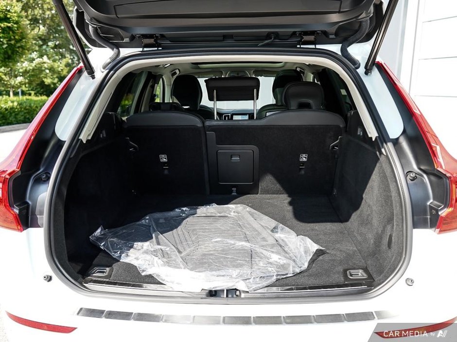 2024 Volvo XC60 Plus | Climate Package | 20 RIMS-10