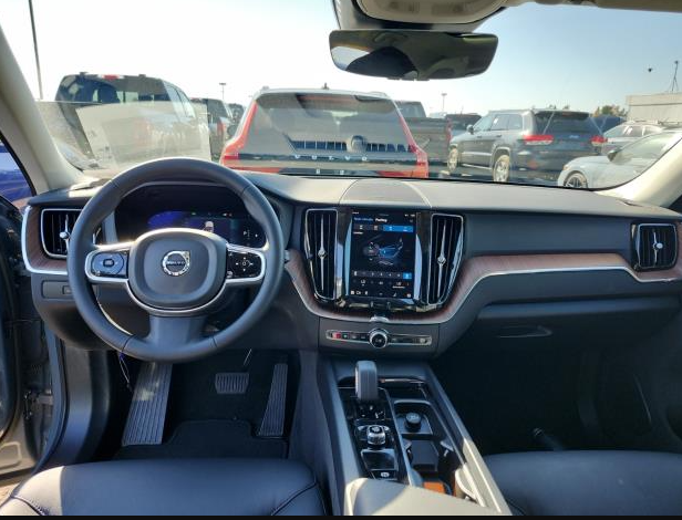 2024 Volvo XC60 Plus - Rare HARMAN KARDON Premium Sound-1