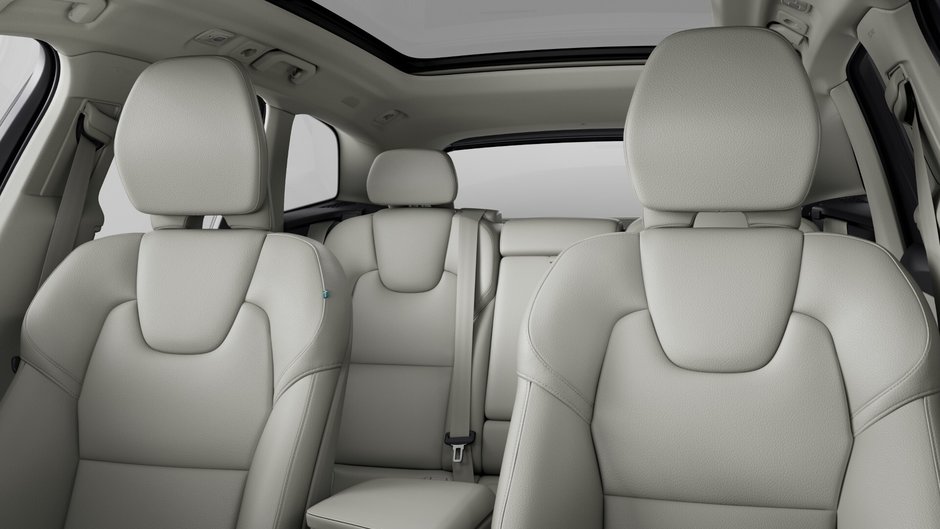 2025 Volvo XC60 Plus-9