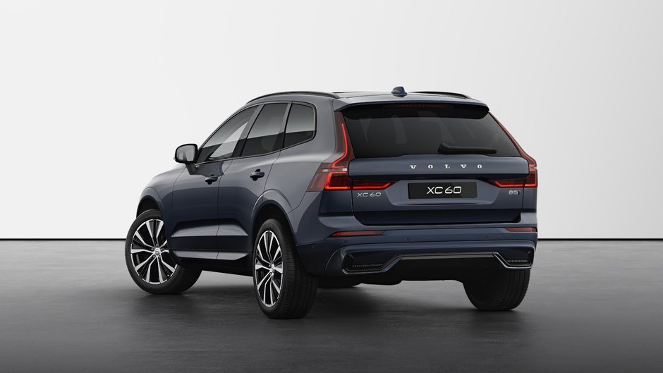 2025 Volvo XC60 Plus-1