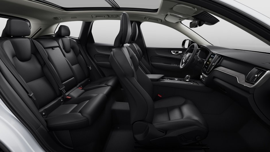 2025 Volvo XC60 B5 AWD Plus Dark Theme-10