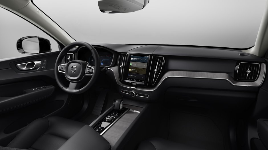 2025 Volvo XC60 B5 AWD Plus Dark Theme-7