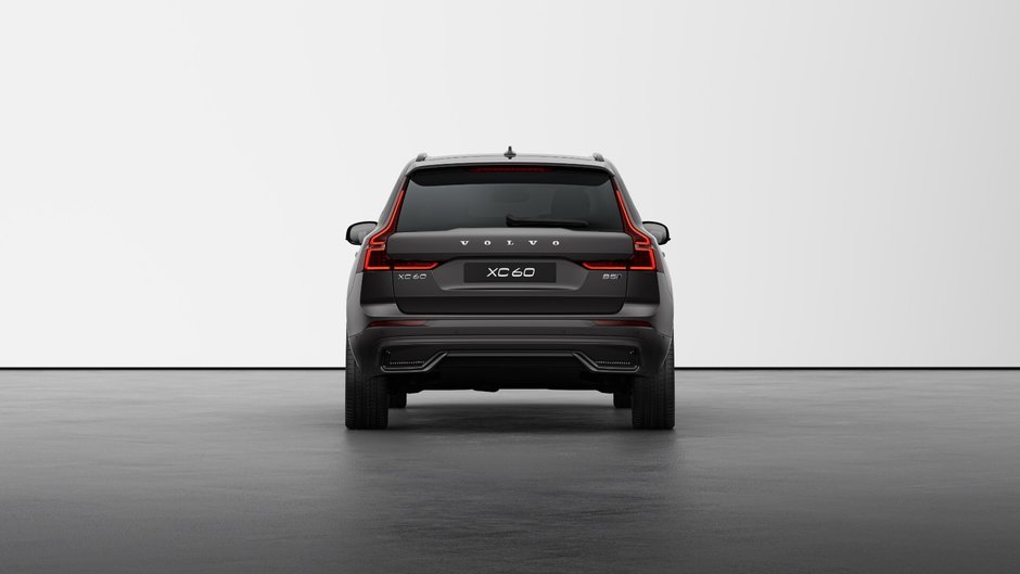 2025 Volvo XC60 B5 AWD Ultra Dark Theme-3