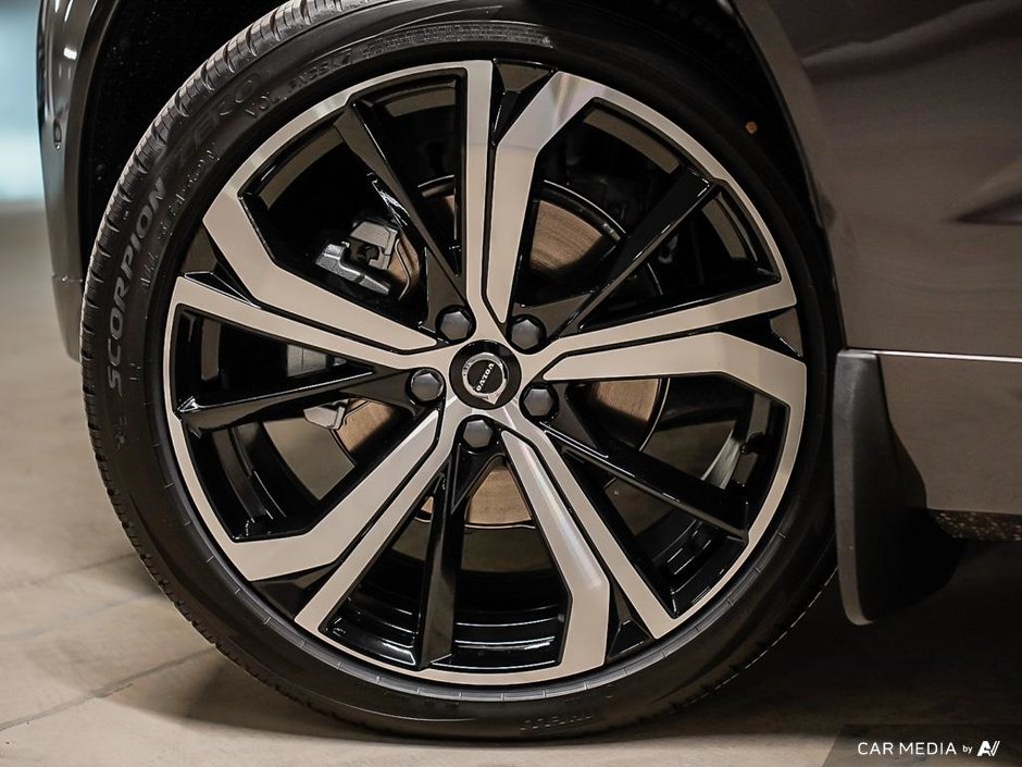2025 Volvo XC60 Ultra-5