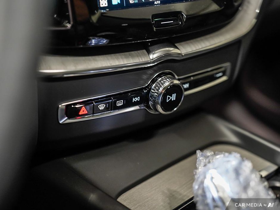 2025 Volvo XC60 Ultra-19