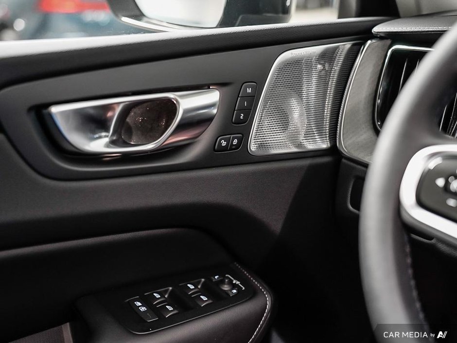 2025 Volvo XC60 Ultra-16