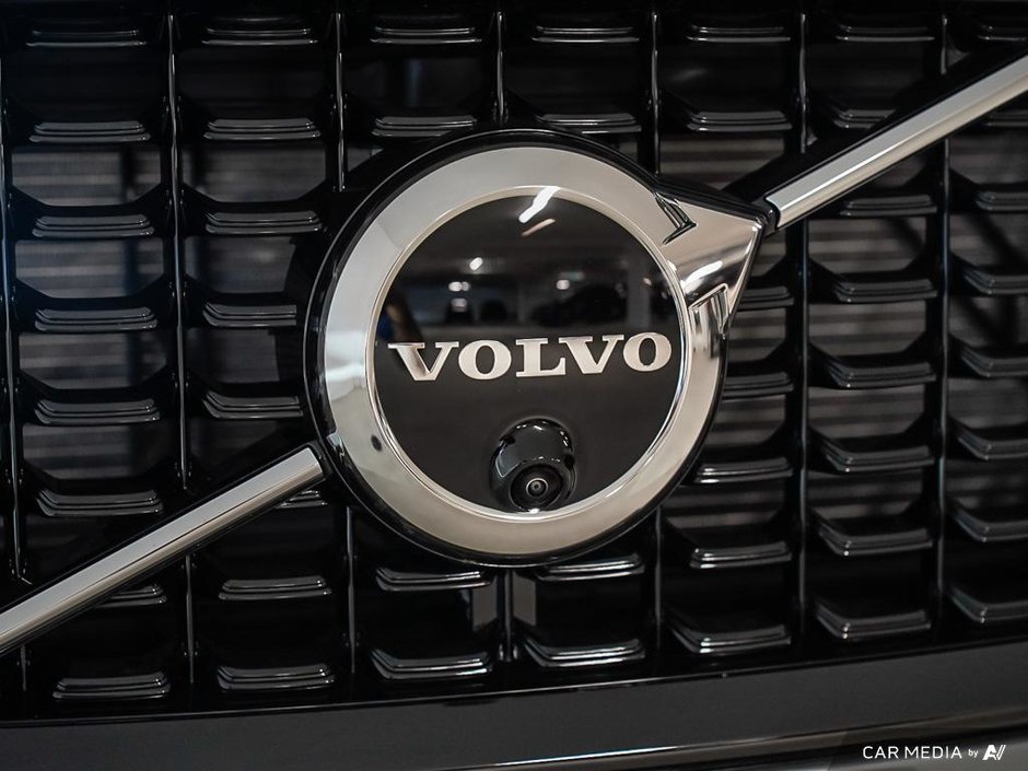 2025 Volvo XC60 Ultra-8