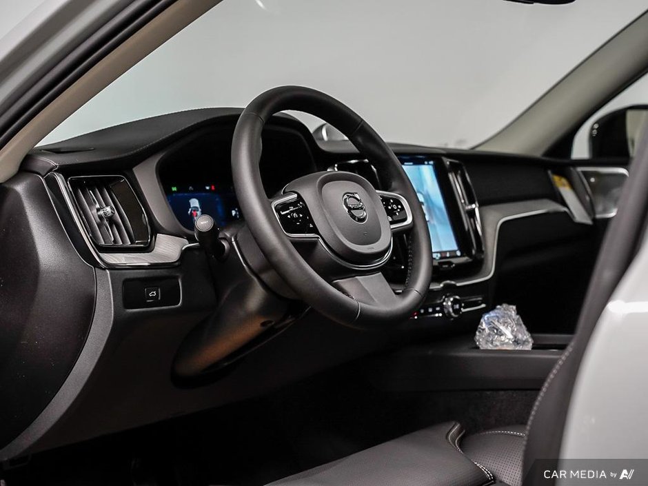 2025 Volvo XC60 Ultra-12