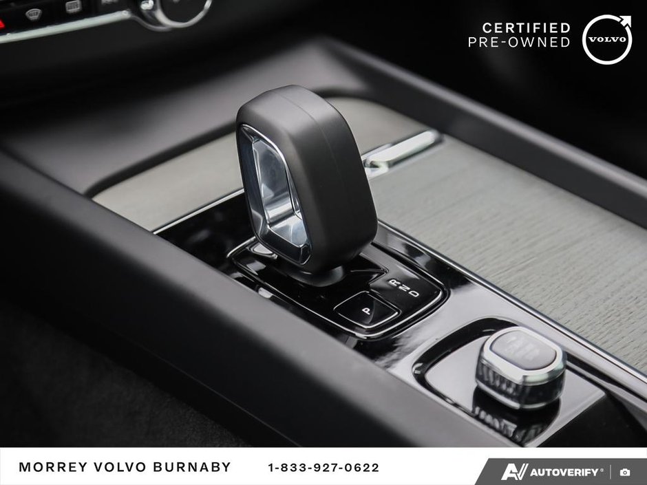 2025 Volvo XC60 Dark Theme | AWD | Harman Kardon | Climate Package-19