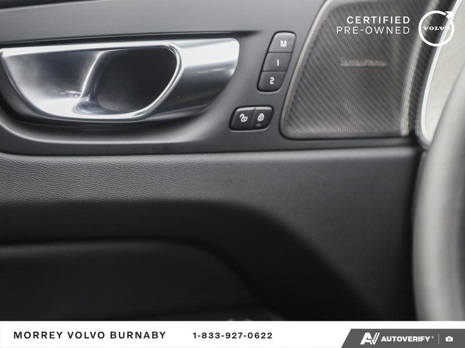 2025 Volvo XC60 Dark Theme | AWD | Harman Kardon | Climate Package-17
