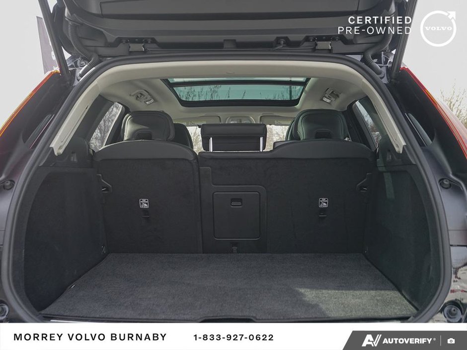 2025 Volvo XC60 Plus | Harman Kardon | 20 RIMS - Black on Black-12