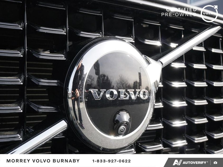 2025 Volvo XC60 Plus | Harman Kardon | 20 RIMS - Black on Black-9