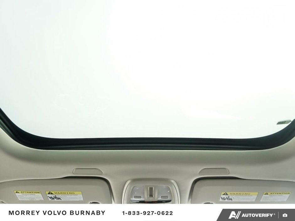 2025 Volvo XC60 B5 AWD Plus – ONLY 22,623 KMS-15