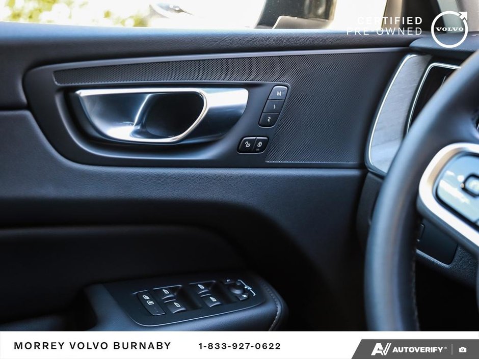 2025 Volvo XC60 B5 AWD Plus – ONLY 22,623 KMS-17