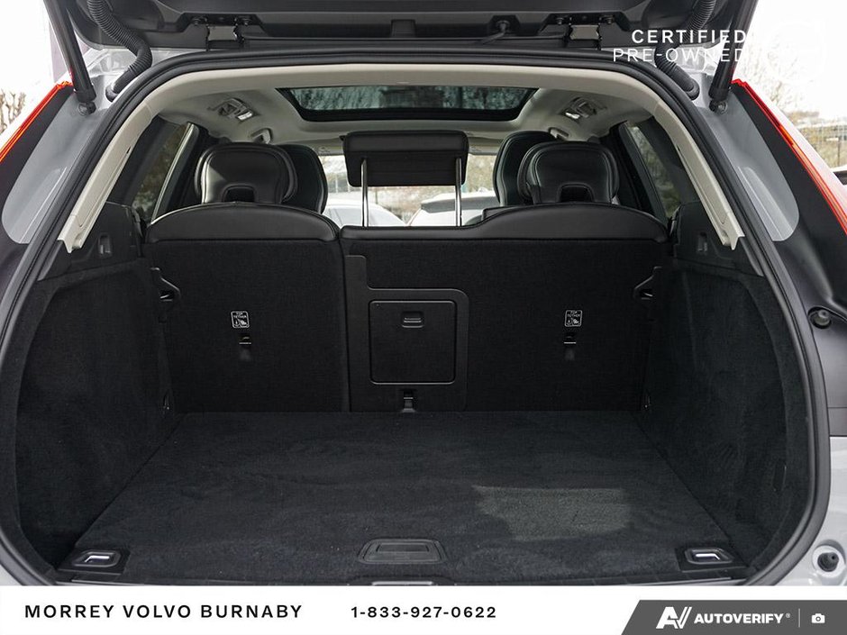 2025 Volvo XC60 Core • NO ACCIDENTS (Not a FLEET vehicle)-12