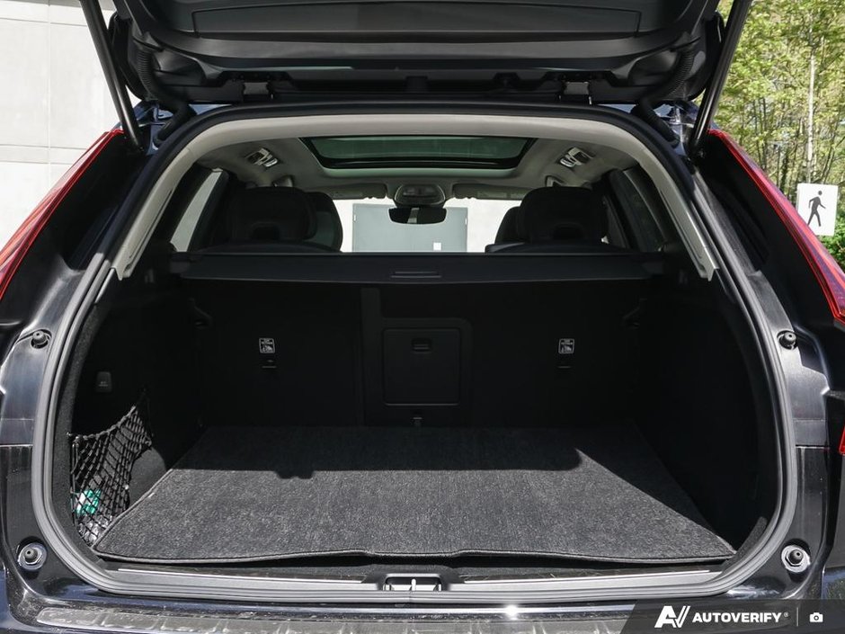 2026 Volvo XC60 Ultra-11