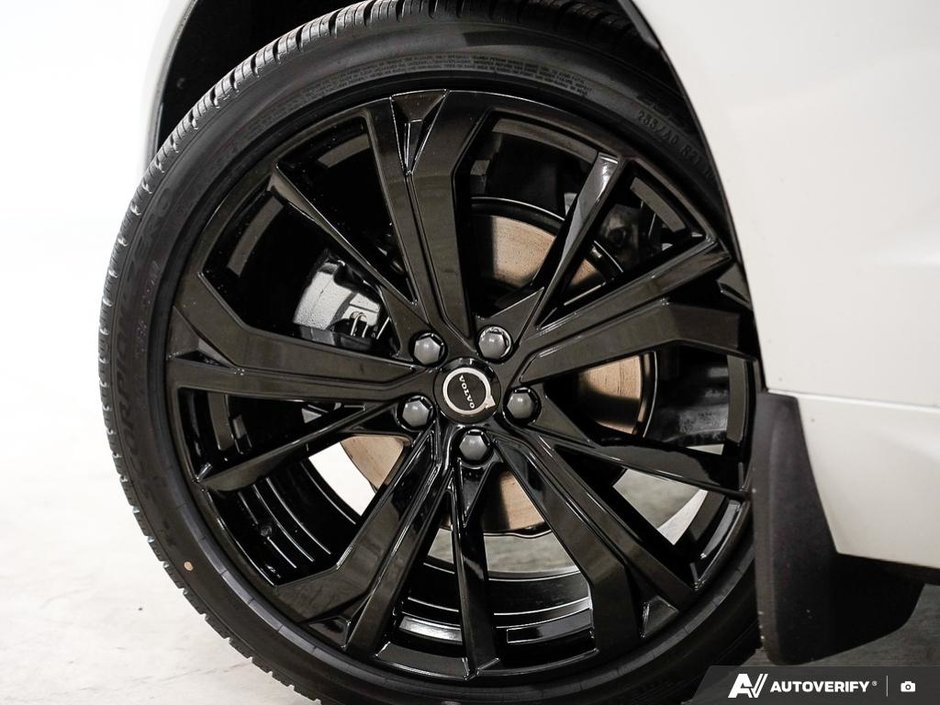 2026 Volvo XC60 Ultra Black Edition-5