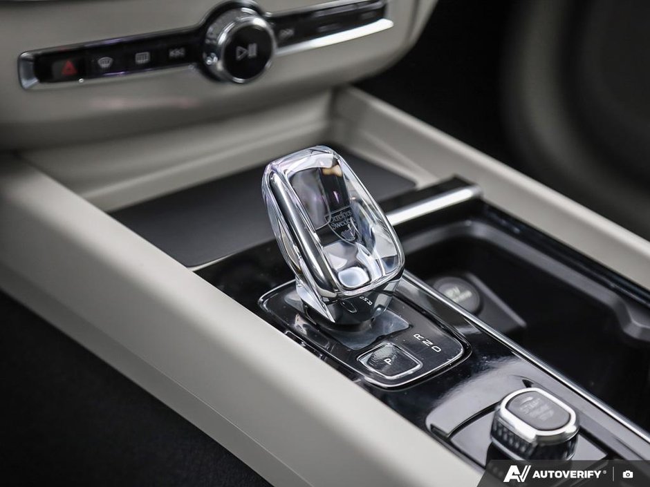 2026 Volvo XC60 Ultra-18