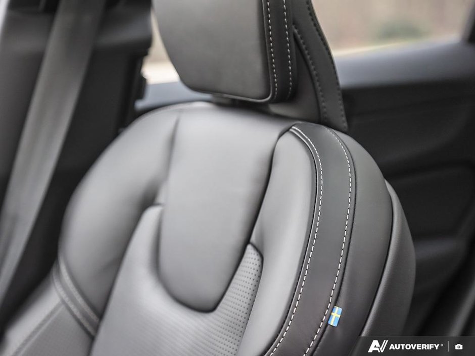 2026 Volvo XC60 Ultra Black Edition-22