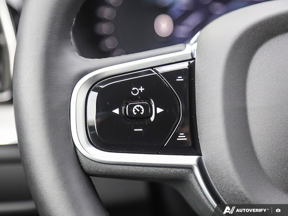 2026 Volvo XC60 Ultra Black Edition-17