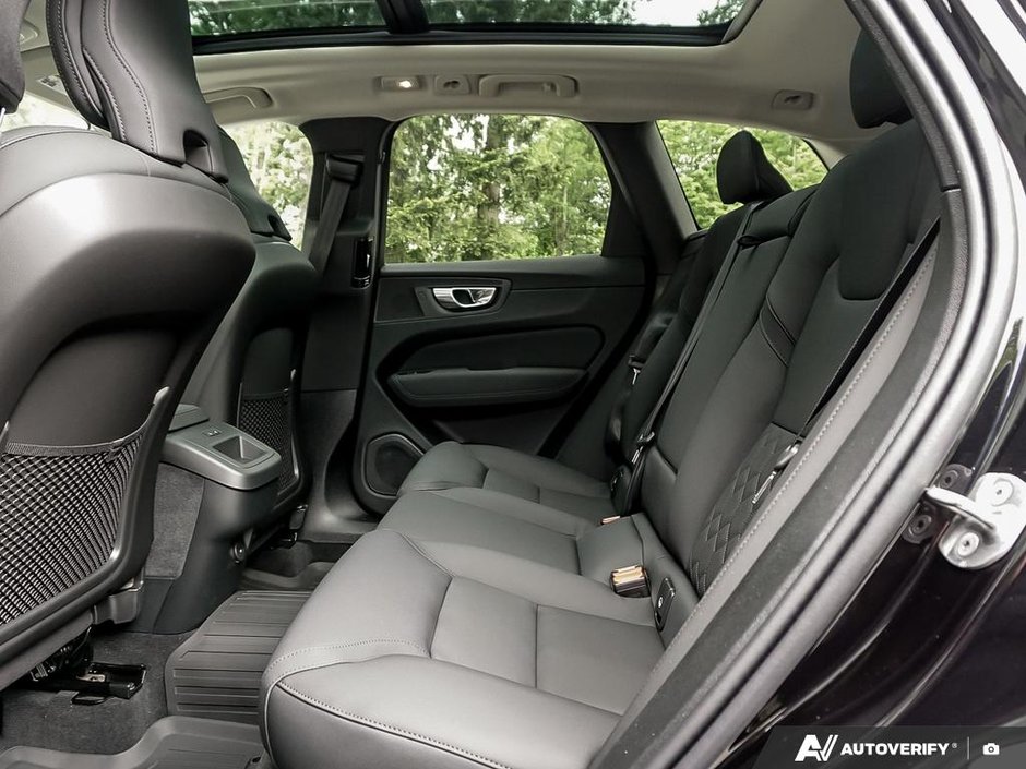 2026 Volvo XC60 Core-12