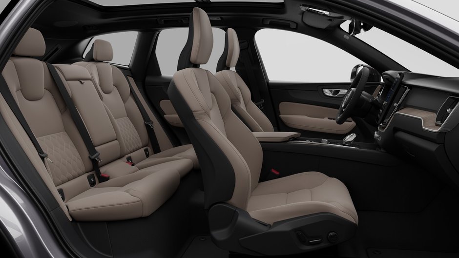 2026 Volvo XC60 B5 AWD Plus Dark Theme-12