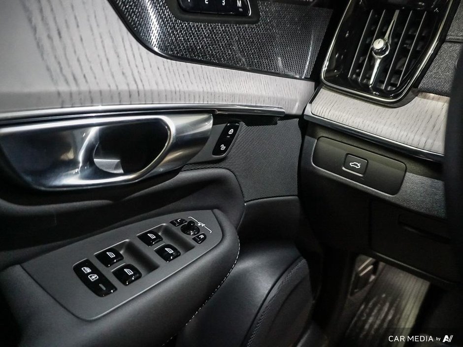 2025 Volvo XC90 2025.5 Ultra-19