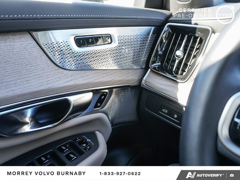 2025 Volvo XC90 Plug-In Hybrid Ultra | Bowers & Wilkins-21