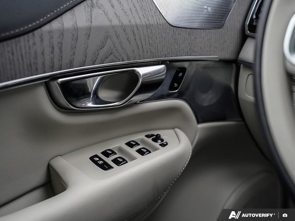 2025 Volvo XC90 Plug-In Hybrid Ultra | Bowers | Air | Massage | Elegance-16