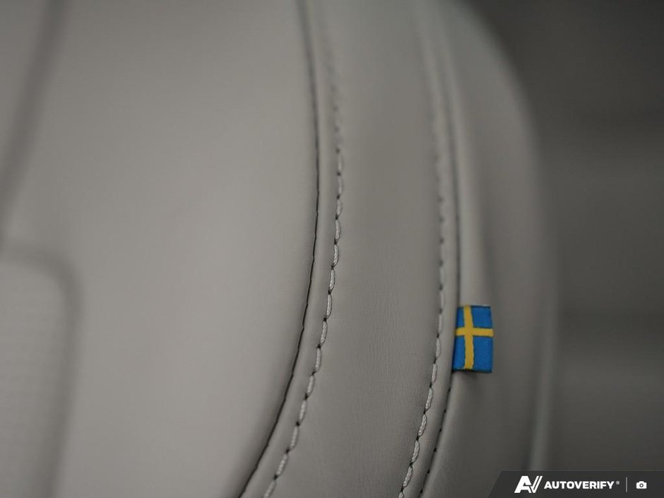 2025 Volvo XC90 Plug-In Hybrid Ultra | Bowers | Air | Massage | Elegance-22